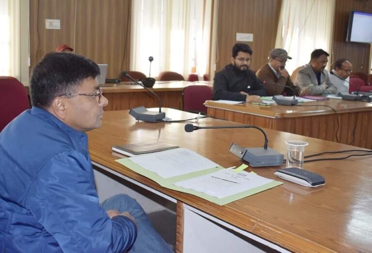 उत्तराखण्ड सरकार ने एयरपोर्ट आथॉरिटी ऑफ इंडिया को 524.70 एकड़ भूमि पर भौतिक कब्जा दे दिया है।