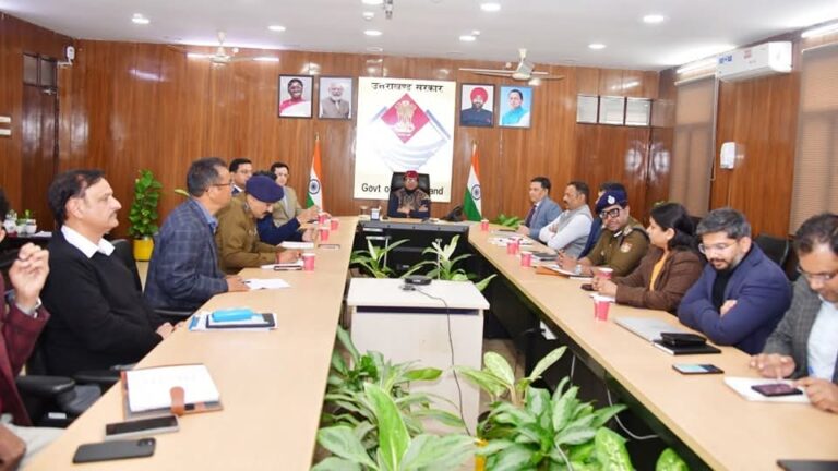 मसूरी में ट्रैफिक व्यवस्था को सुविधाजनक, आसान एवं सुव्यवस्थित करने को लेकर मुख्य सचिव ने आज सचिवालय में जिला प्रशासन देहरादून एवं पुलिस विभाग द्वारा तैयार एक्शन प्लान की समीक्षा की
