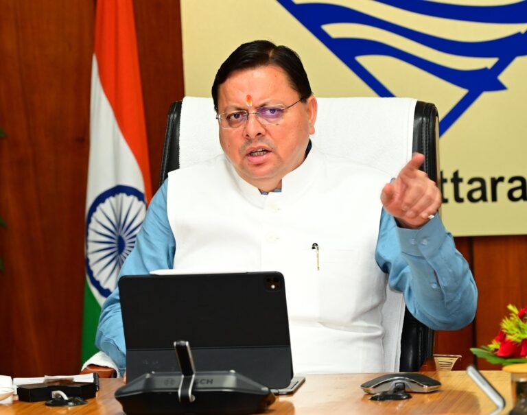 मुख्यमंत्री श्री धामी ने शुक्रवार को मुख्यमंत्री आवास में आयोजित आपदा प्रबंधन की उच्चस्तरीय बैठक में अधिकारियों को निर्देश दिए कि प्रभावित क्षेत्रों में सभी मूलभूत सुविधाएं शीघ्र उपलब्ध कराई जाएं।