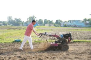 मुख्यमंत्री ने राष्ट्र निर्माण में किसानों के अमूल्य योगदान, उनकी तपस्या और अटूट समर्पण की सराहना करते हुए समस्त अन्नदाताओं को कोटिशः नमन किया।