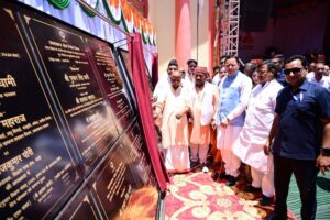 मुख्यमंत्री  धामी ने  पौड़ी  भ्रमण के दौरान जिला मुख्यालय में डॉ. आंबेडकर जिला विज्ञान संग्रहालय का लोकार्पण तथा रामलीला मैदान में आयोजित कंडोलिया महोत्सव का शुभारंभ किया।