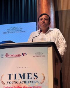 केवल शैक्षणिक उपलब्धियों तक सीमित न रहें, बल्कि ज्ञान, चरित्र, नैतिक मूल्यों और सामाजिक उत्तरदायित्व को अपने जीवन का आधार बनाकर समग्र सफलता की ओर अग्रसर हों-  बंशीधर तिवारी